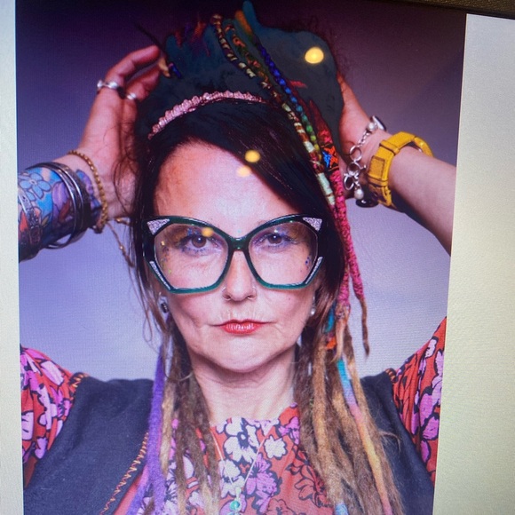 Meet your Posher, Melinda - Picture 1 of 1